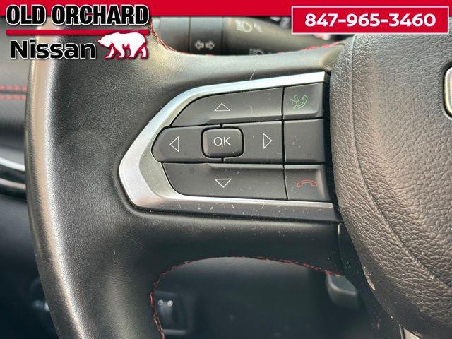 Photo of 2022 Bright White Clearcoat Jeep Compass