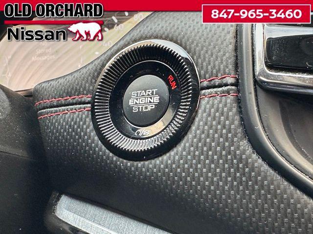 Photo of 2022 Bright White Clearcoat Jeep Compass