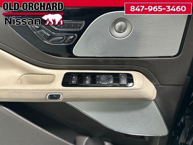 Photo of 2020 Infinite Black Metallic Lincoln Aviator