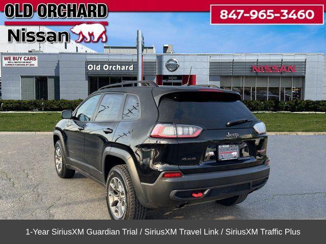 Photo of 2022 Diamond Black Crystal Pearlcoat Jeep Cherokee