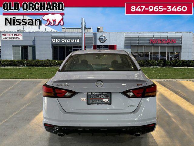 Photo of 2024 Gray Sky Pearl Nissan Altima