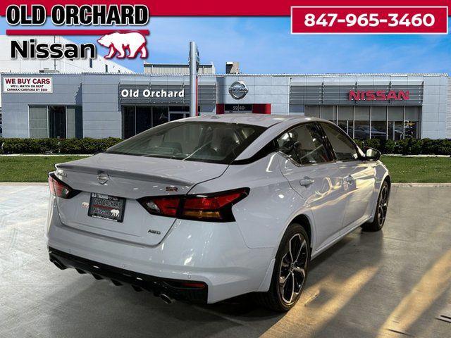 Photo of 2024 Gray Sky Pearl Nissan Altima
