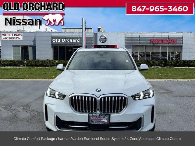Photo of 2024 Mineral White Metallic BMW X5