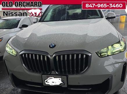 Photo of 2024 Mineral White Metallic BMW X5