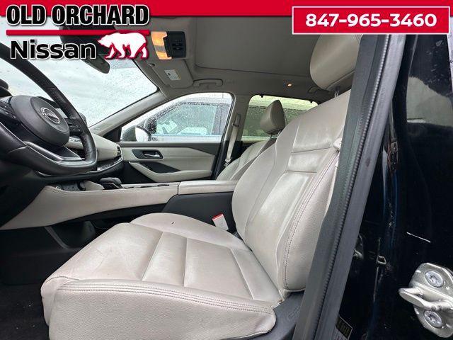Photo of 2023 Super Black Nissan Rogue