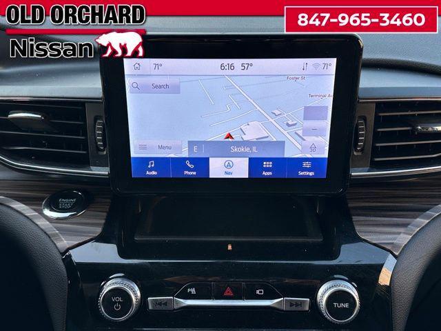 Photo of 2023 Carbonized Gray Metallic Ford Explorer