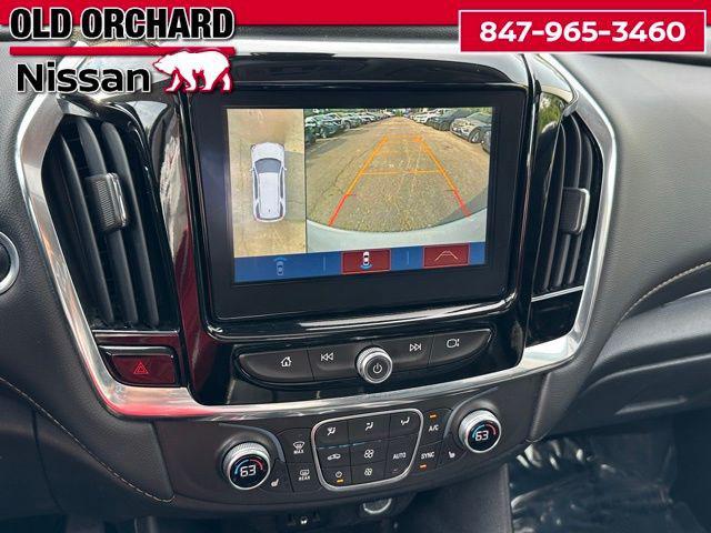 Photo of 2018 Summit White Chevrolet Traverse