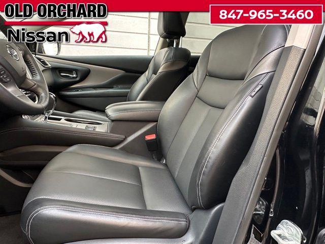 Photo of 2022 Magnetic Black Pearl Nissan Murano