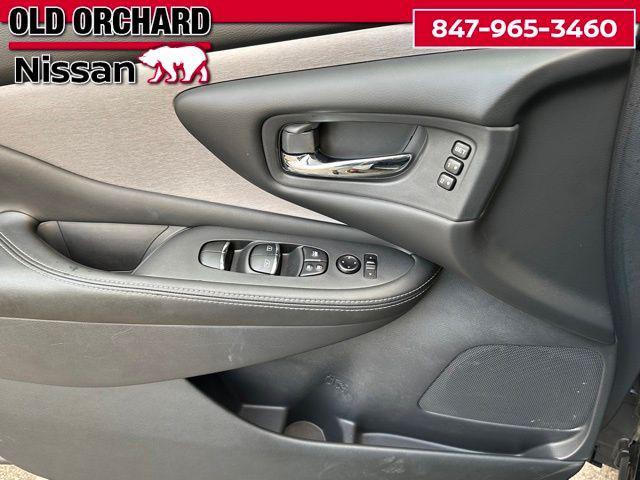 Photo of 2022 Magnetic Black Pearl Nissan Murano