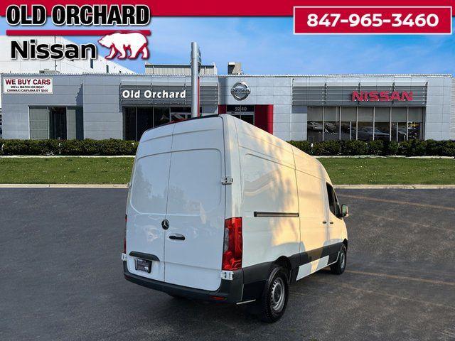 Photo of 2020 Arctic White Mercedes-Benz Sprinter 2500