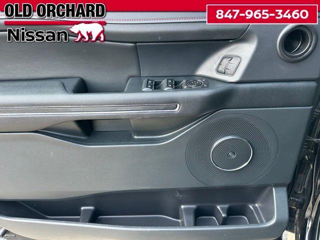 Photo of 2022 Agate Black Metallic Ford Expedition