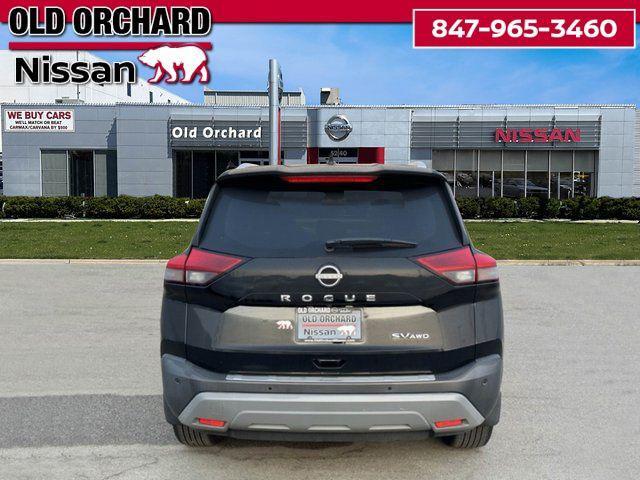 Photo of 2023 Super Black Nissan Rogue