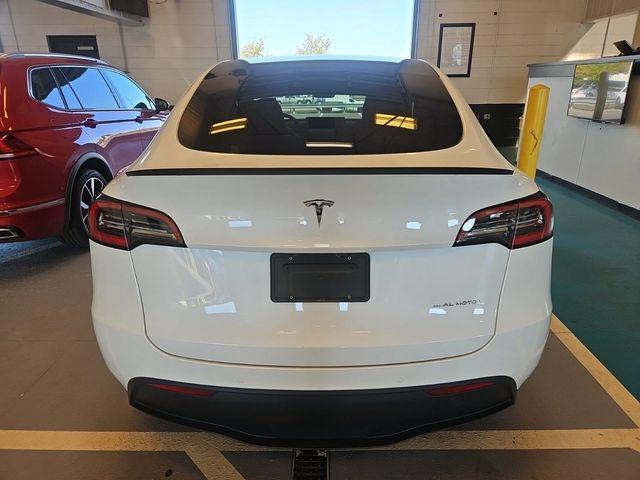 Photo of 2020 Pearl White Multi-Coat Tesla Model Y