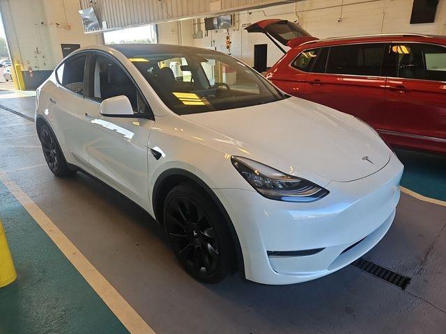 Photo of 2020 Pearl White Multi-Coat Tesla Model Y