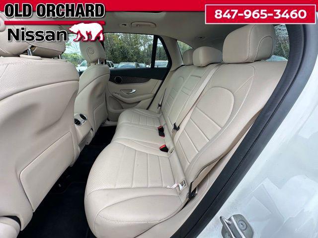 Photo of 2019 Polar White Mercedes-Benz GLC 300