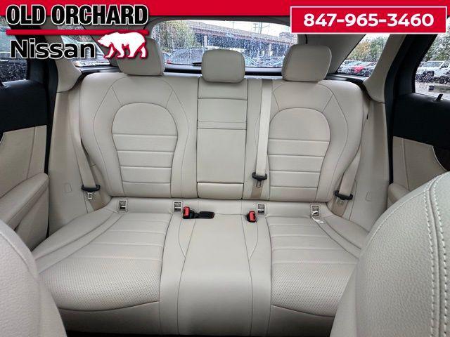 Photo of 2019 Polar White Mercedes-Benz GLC 300