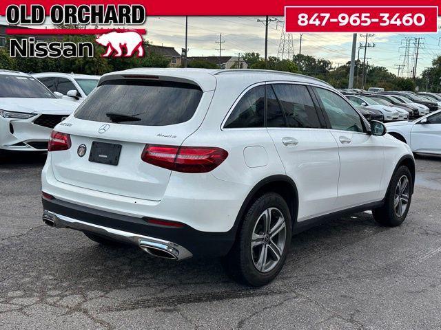 Photo of 2019 Polar White Mercedes-Benz GLC 300