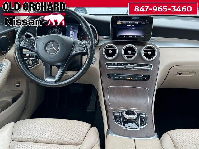 Photo of 2019 Polar White Mercedes-Benz GLC 300
