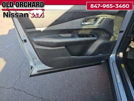 Photo of 2024 Boulder Gray Pearl/Black Diamond Pearl Nissan ARIYA