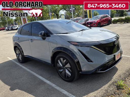Photo of 2024 Boulder Gray Pearl/Black Diamond Pearl Nissan ARIYA