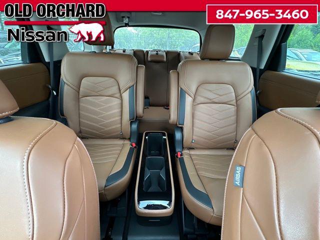 Photo of 2024 Super Black Nissan Pathfinder