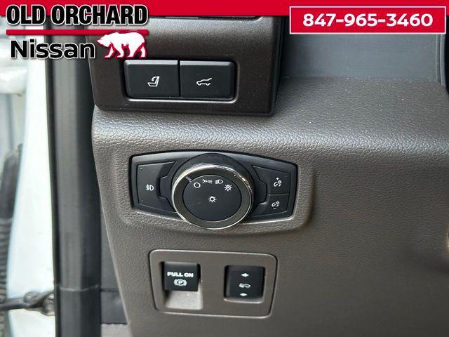 Photo of 2021 Star White Metallic Tri-Coat Ford Expedition