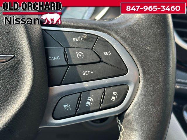 Photo of 2021 Granite Crystal Metallic Clearcoat Chrysler Pacifica