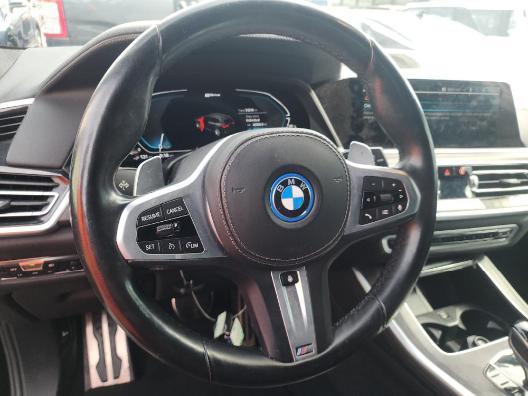 Photo of 2022 Black Sapphire Metallic BMW X5 PHEV