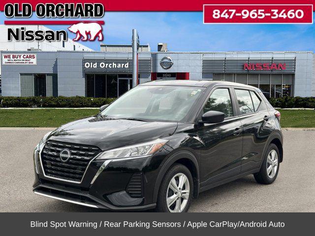 Photo of 2024 Super Black Nissan Kicks
