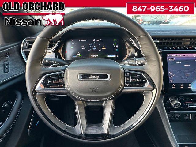 Photo of 2022 Diamond Black Crystal Pearlcoat Jeep Grand Cherokee 4xe