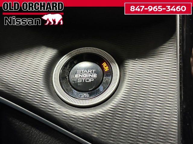 Photo of 2024 Silver Zynith Jeep Grand Cherokee L
