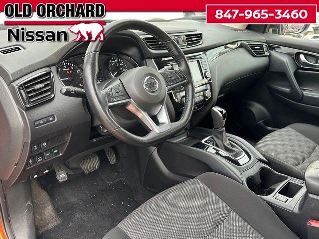 Photo of 2022 Monarch Orange Metallic Nissan Rogue Sport