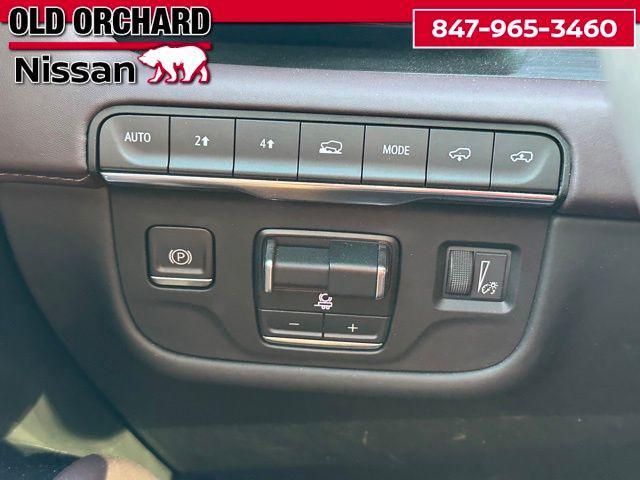 Photo of 2022 Crystal White Tricoat Cadillac Escalade