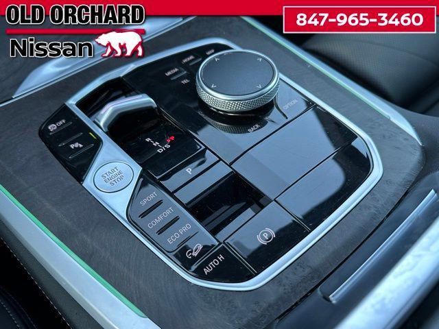 Photo of 2024 Mineral White Metallic BMW X5