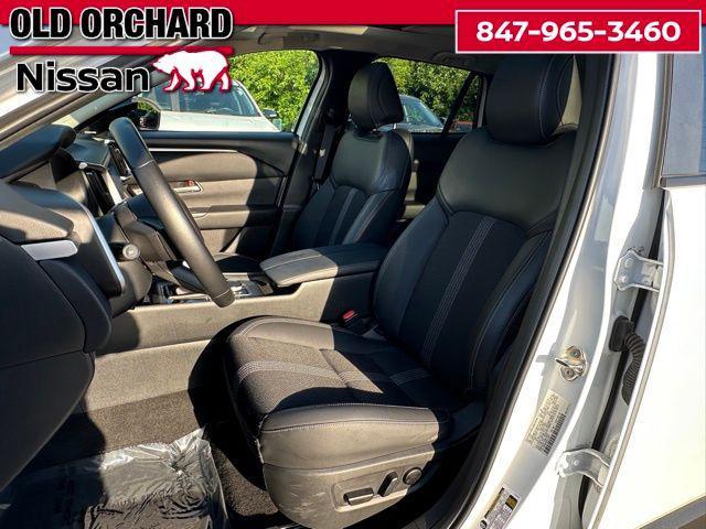 Photo of 2023 Wind Chill Pearl Mazda CX-50