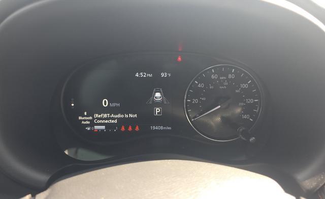Photo of 2024 Super Black Nissan Kicks