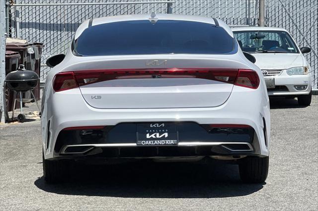 Photo of 2023 Glacial White Pearl Kia K5
