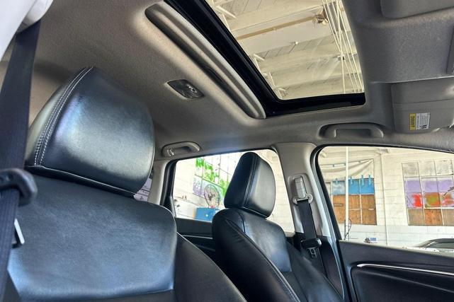 Photo of 2015 Aegean Blue Metallic Honda Fit
