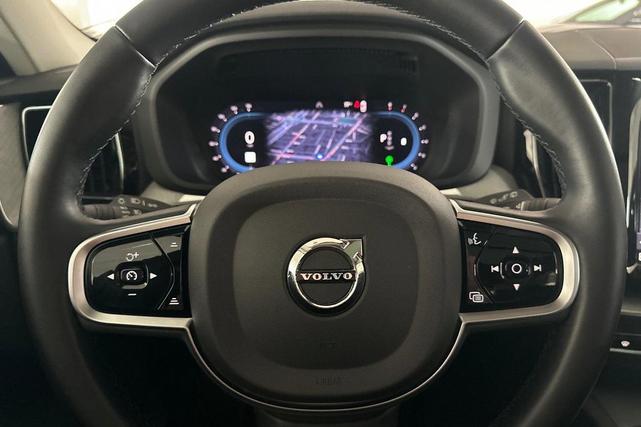 Photo of 2025 Onyx Black Volvo XC60