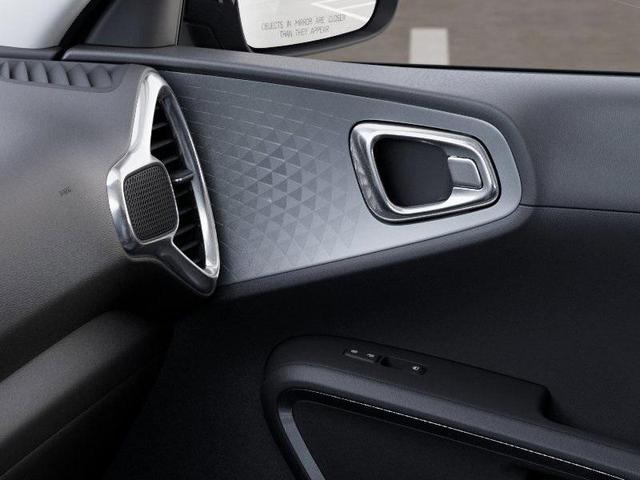 Photo of 2025 Snow White Kia Soul