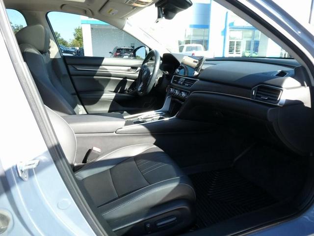Photo of 2022 Sonic Gray Pearl Honda Accord
