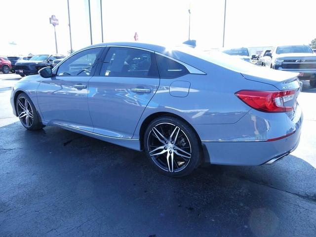 Photo of 2022 Sonic Gray Pearl Honda Accord