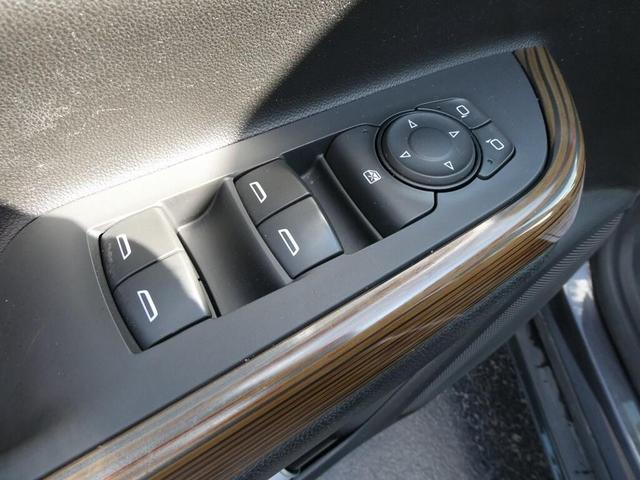 Photo of 2017 Iridium Metallic GMC Acadia
