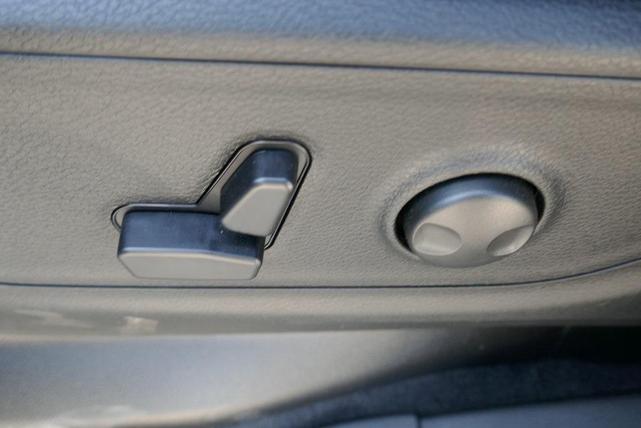 Photo of 2026 Granite Crystal Clearcoat Metallic RAM 1500