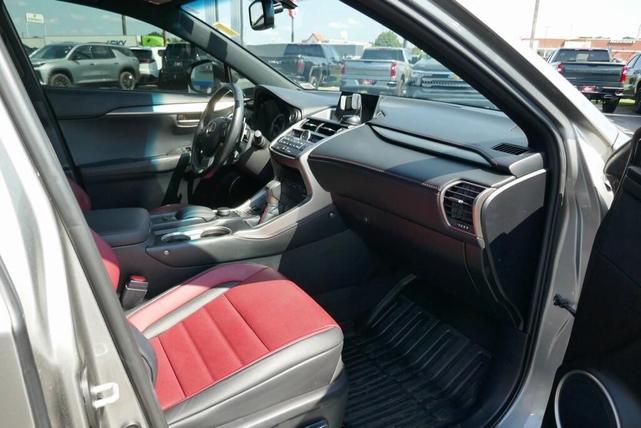 Photo of 2017 Atomic Silver Lexus NX 200t