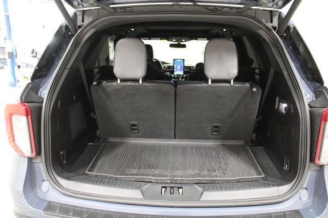Photo of 2021 Blue Metallic Ford Explorer