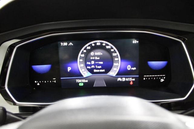 Photo of 2022 Rising Blue Metallic Volkswagen Jetta