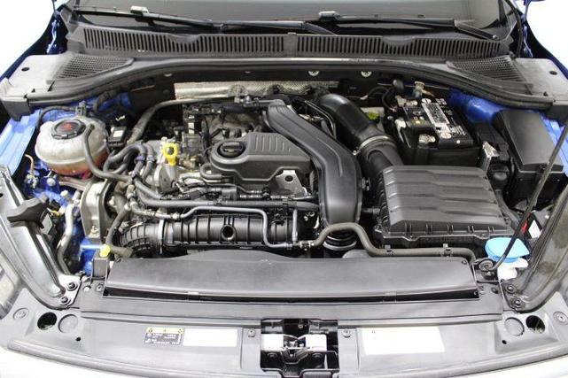 Photo of 2022 Rising Blue Metallic Volkswagen Jetta