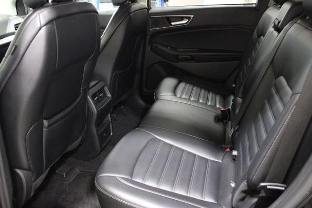 Photo of 2024 Agate Black Ford Edge