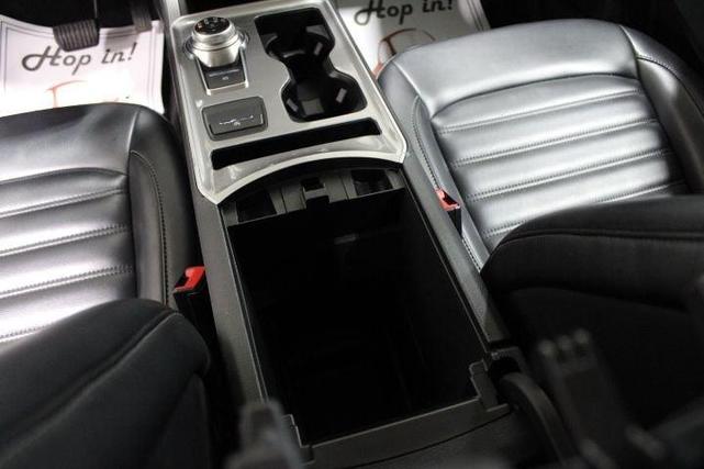 Photo of 2024 Agate Black Ford Edge